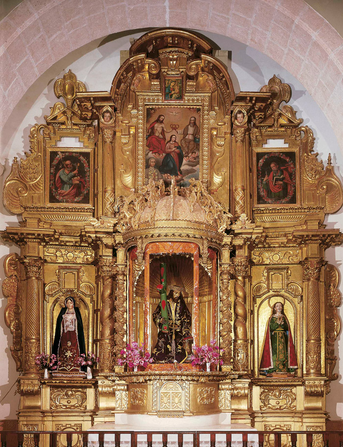 Altarmayor de la iglesia de Santa Ana ©Wilfredo Loayza