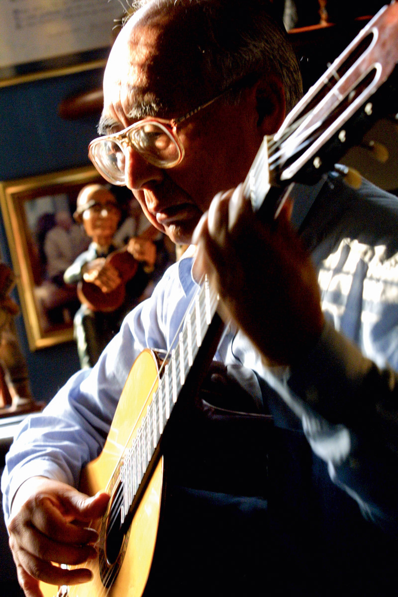 Famosos personajes ayacuchanos, Raúl García Zarate ©Antonio Escalante