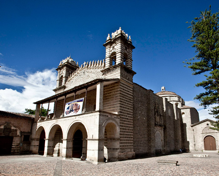 Templo de Santo Domingo en la ciudad de Ayacucho ©Gihan Tubbeh