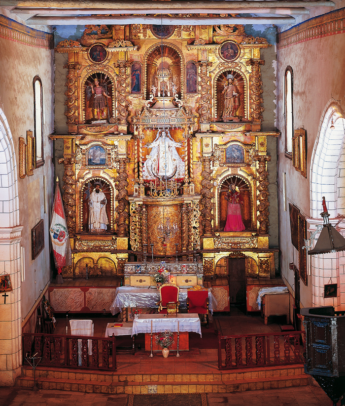 Altar mayor de La Merced ©Wilfredo Loayza